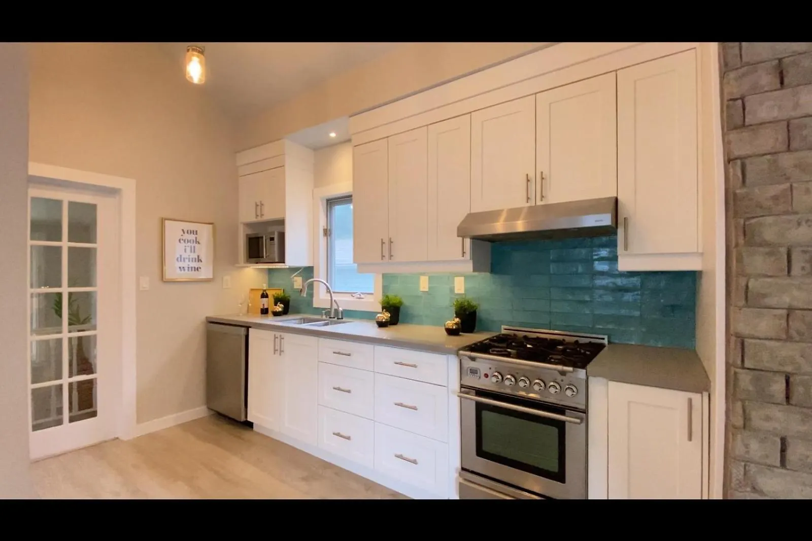 The Stays - Private Cozy 2Bhr Apt On Main Floor Toronto 0*,