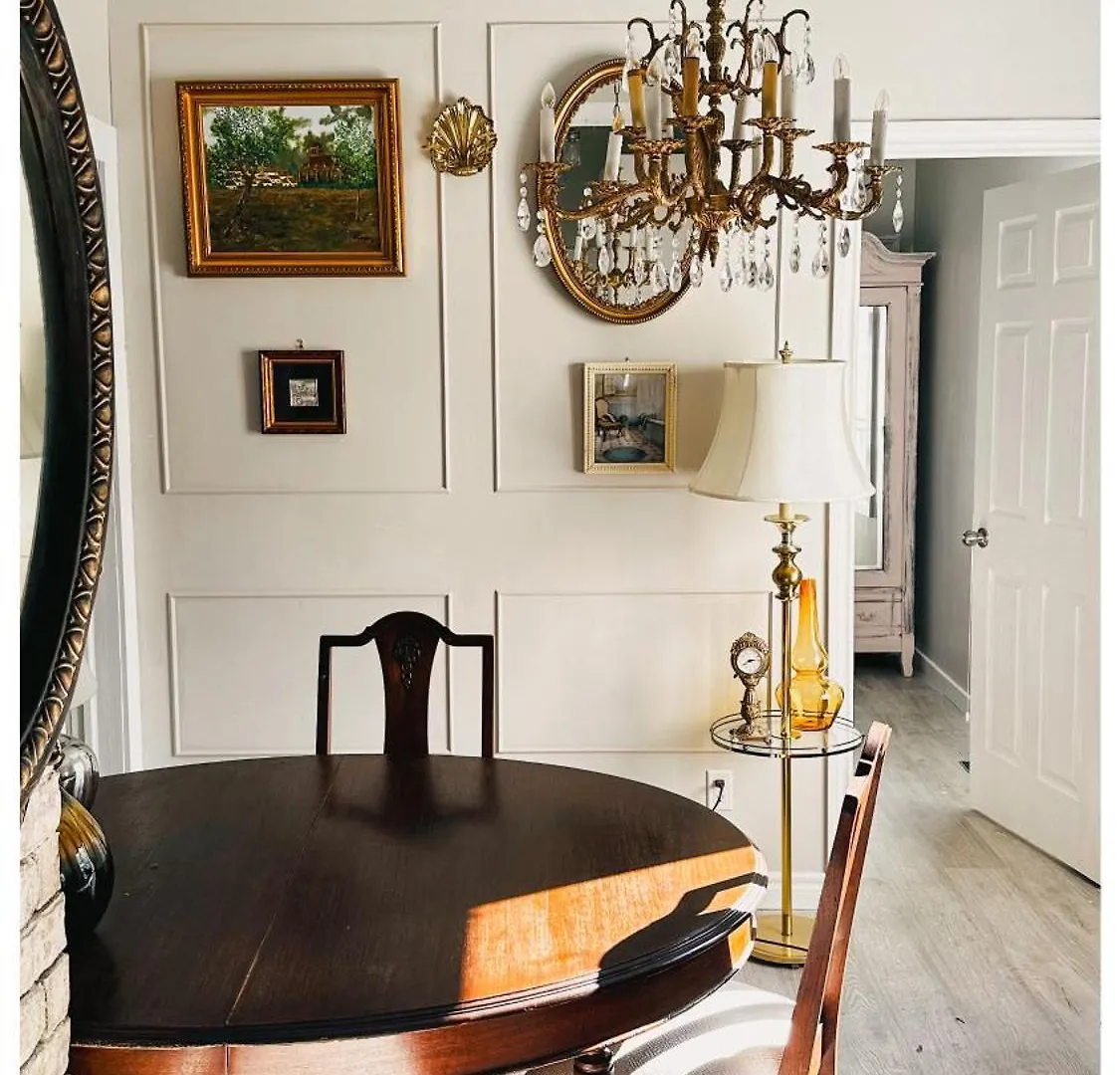 The Stays - Private Cozy 2Bhr Apt On Main Floor Toronto